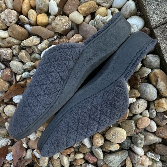 🌟Vionic Slippers🌟 - Picture 8 of 15